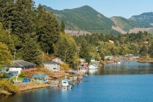 rockaway-beach-oregon-lagoon-view